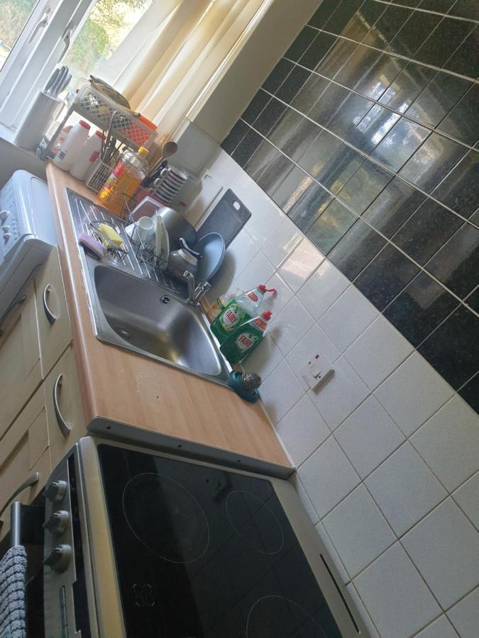 Splendid 4Bedrooms Shared Home Manchester Eksteriør bilde