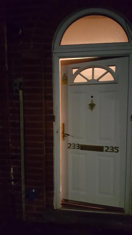 Splendid 4Bedrooms Shared Home Manchester Eksteriør bilde