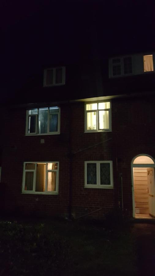 Splendid 4Bedrooms Shared Home Manchester Eksteriør bilde
